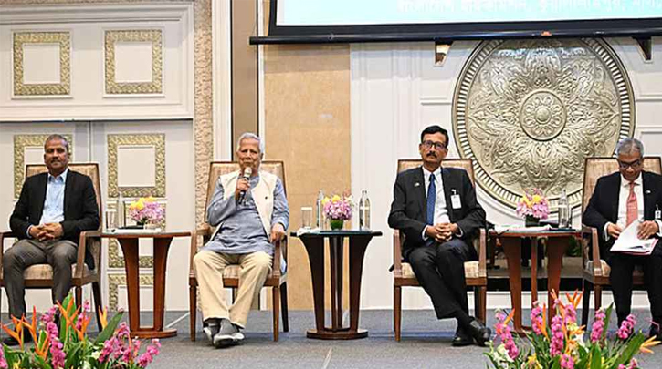 ক্ষমতা হস্তান্তর করতে প্রস্তুত : প্রধান উপদেষ্টা