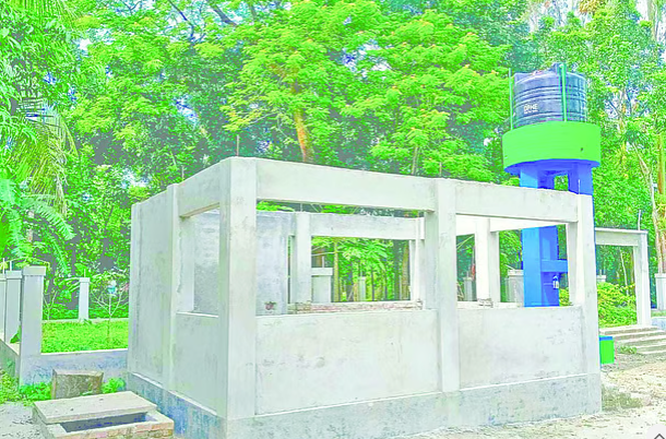 সরকারের টাকায় সচিবের বাড়ির কবরস্থান উন্নয়ন, বরাদ্দ ২৪ লাখ টাকা