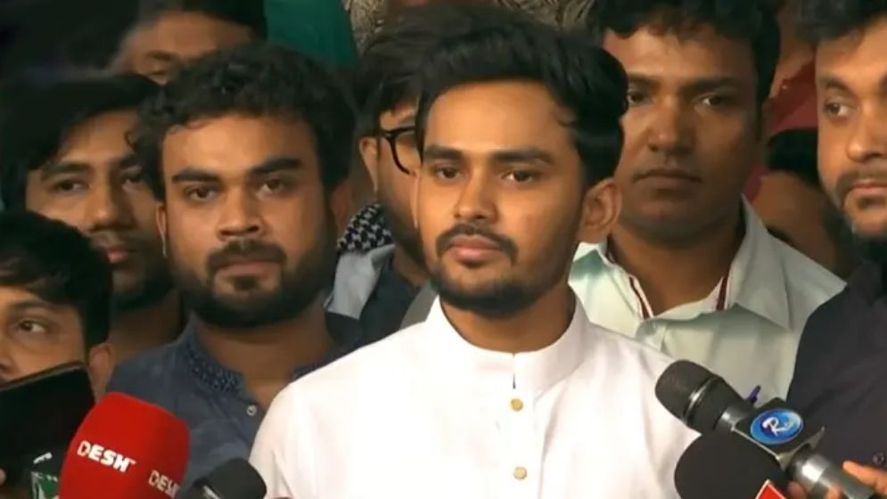 স্বতন্ত্র হিসেবে নির্বাচনের পরিকল্পনা আসিফের, পদত্যাগ করবেন কবে