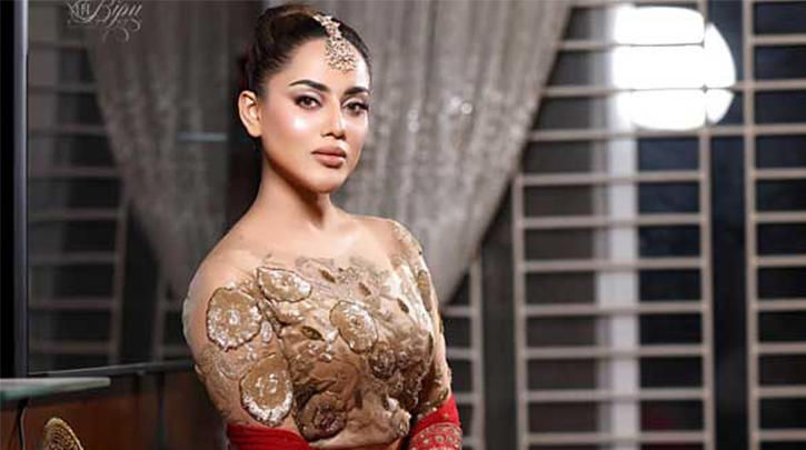 প্রযোজকের বিরুদ্ধে অভিযোগ তমা মির্জার