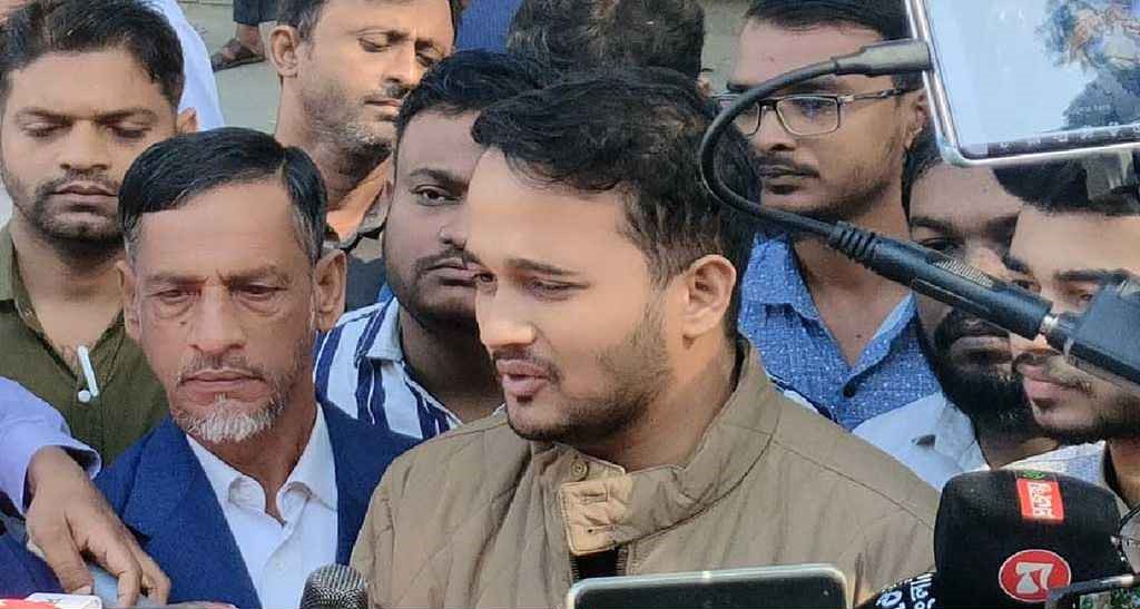 ১৭ বছর ধরে নির্যাতিত মানুষের চাওয়া হাসিনার ফাঁসি কার্যকর: মীর স্নিগ্ধ