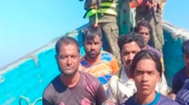 ১৩ বাংলাদেশিকে ধরে নিয়ে গেছে আরাকান আর্মি