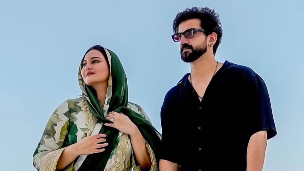 স্বামীকে নিয়ে মসজিদ ঘুরে দেখলেন সোনাক্ষী