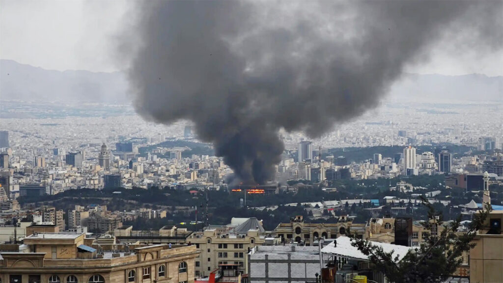 তেহরানে ক্ষেপণাস্ত্র হামলা চালিয়েছে ইসরায়েল