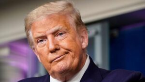 ইরানিরা কেন রাজপথে নামতে পারছেন না, জানালেন ট্রাম্প