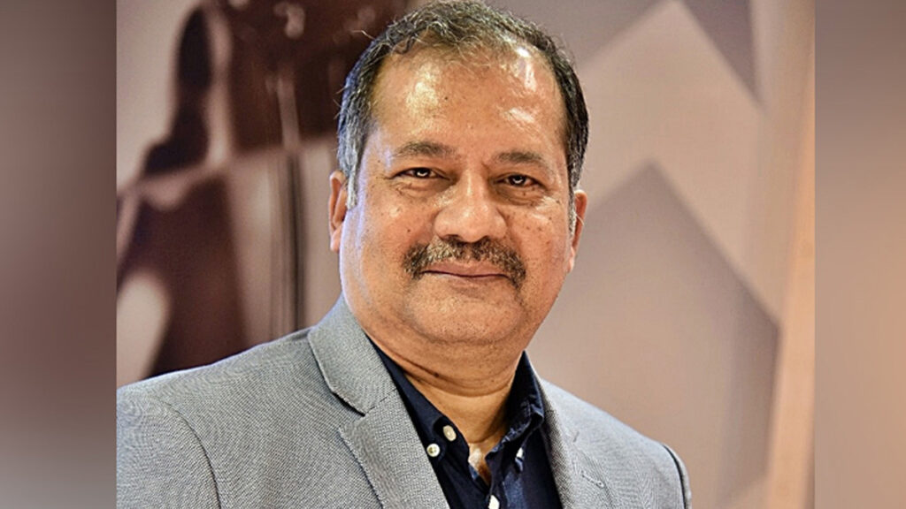 সরকারি সফরে চীন গেলেন তথ্যমন্ত্রী জহির উদ্দিন স্বপন