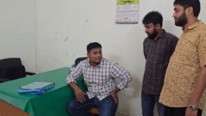 স্বাস্থ্য কমপ্লেক্স পরিদর্শনে এমপি হাসনাত আব্দুল্লাহ, অনুপস্থিত ৬ চিকিৎসককে শোকজ