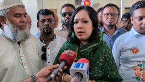 শেখ হাসিনার দেশে ফেরায় আইনি বাধা দেখেন না রুমিন ফারহানা