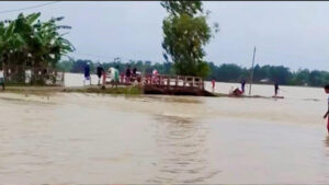 ধলাই নদীর পানি নামলেও কমলগঞ্জে দুর্ভোগ অব্যাহত, ভাটিতে প্লাবিত আরও ৬ গ্রাম