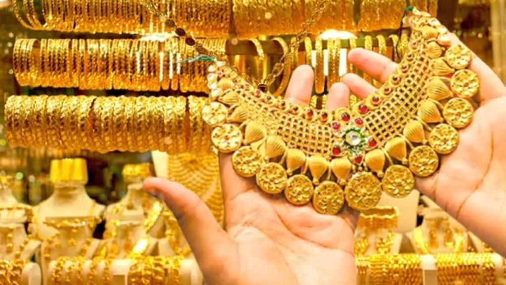 নতুন দামে বিক্রি হচ্ছে সোনা, ভরি কত টাকা?